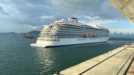 Viking is first alongside at new Panama Cruise Terminal