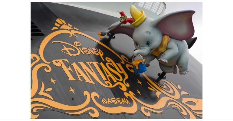 CRUISE_Disney_Fantsy_Dumbo.jpg
