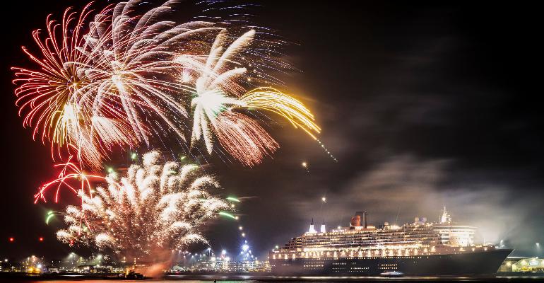 cruise_southampton_fireworks.jpg
