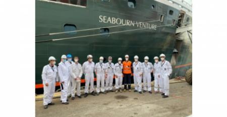 CRUISE_Seabourn_Venture_shipyard.jpg