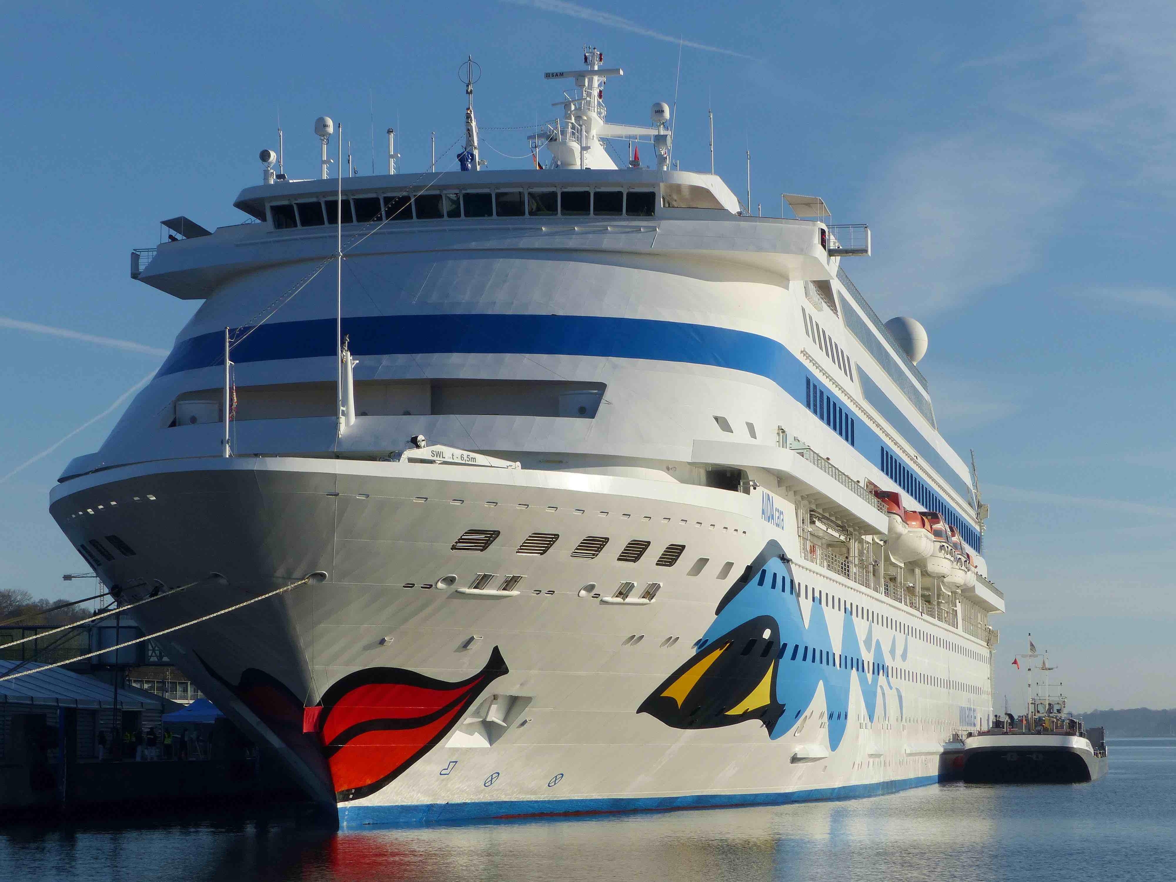 AIDAcara inaugurates Kiel's 'Cruise Ship Walk of Fame' | seatrade-cruise.com