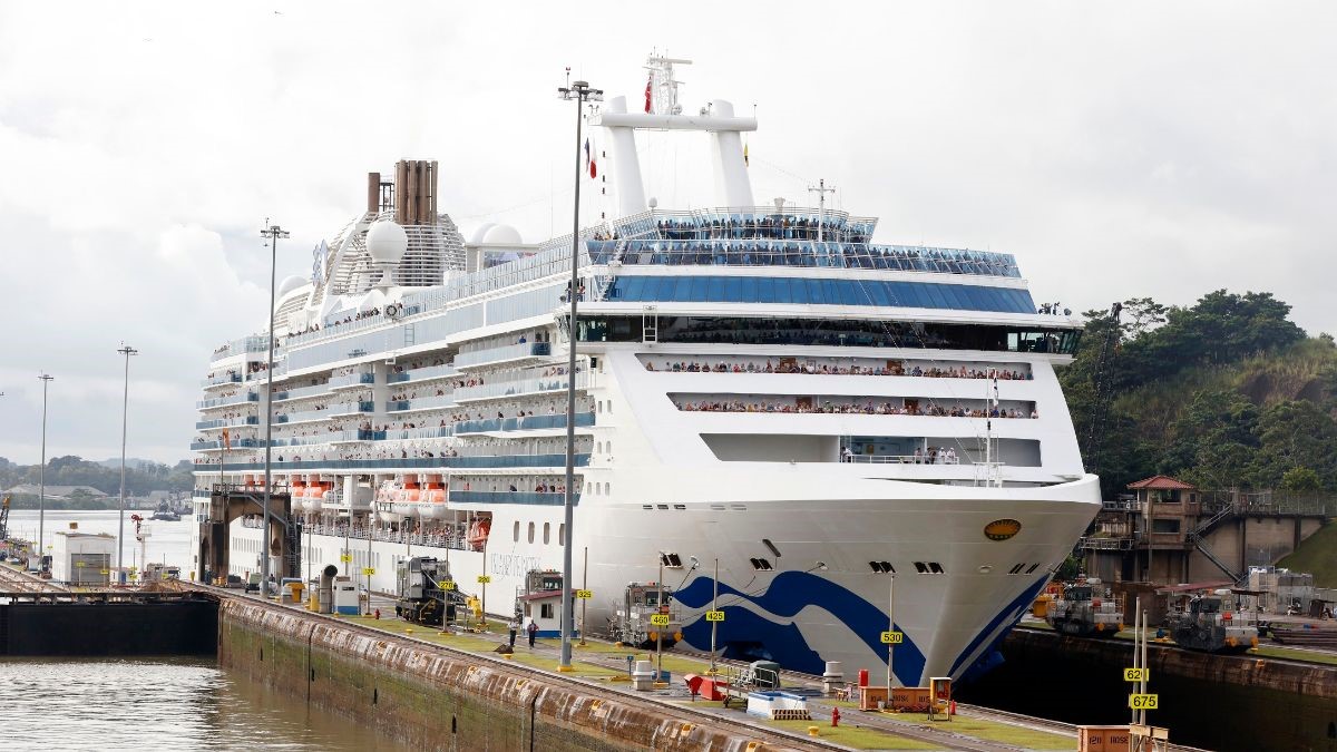 Island Princess first transit of Panama Canal 2019/20 season seatrade